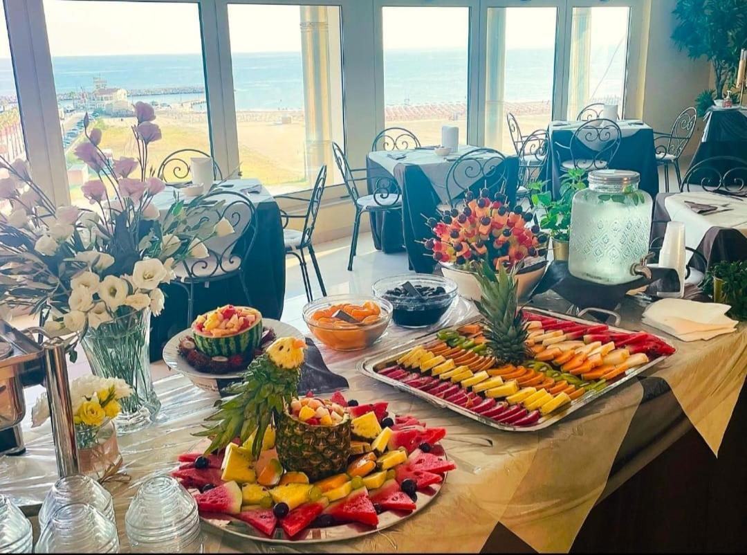 Hotel Borgo Marina ローディ・ガルガーニコ エクステリア 写真